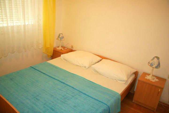 Apartments Mirjana - Stara Novalja Buitenkant foto