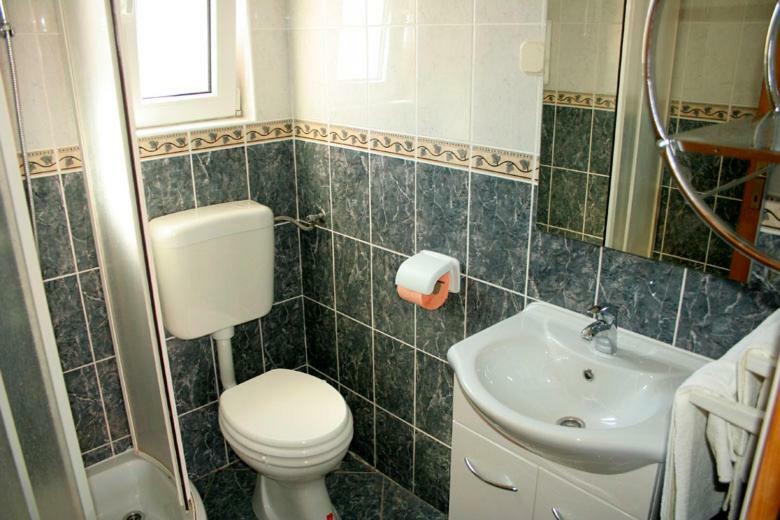 Apartments Mirjana - Stara Novalja Buitenkant foto