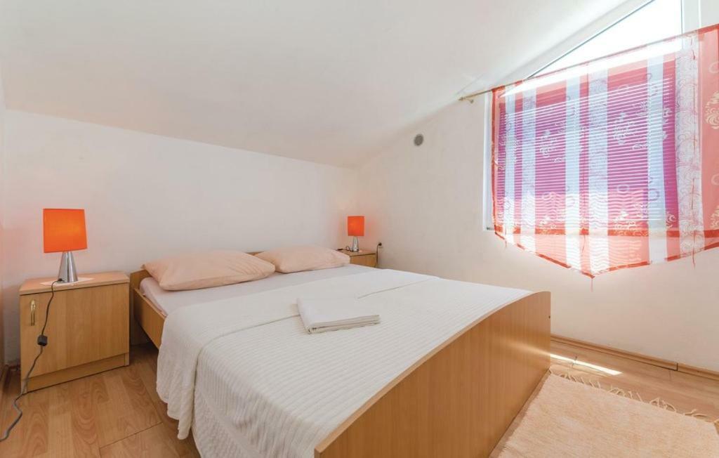 Apartments Mirjana - Stara Novalja Buitenkant foto
